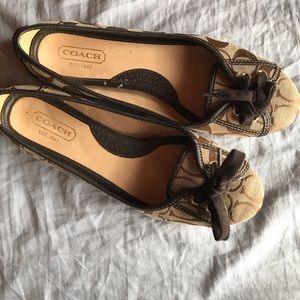Coach flats