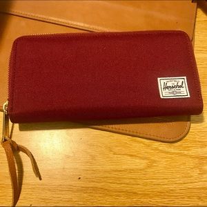 Herschel Supply co. wallet wine red