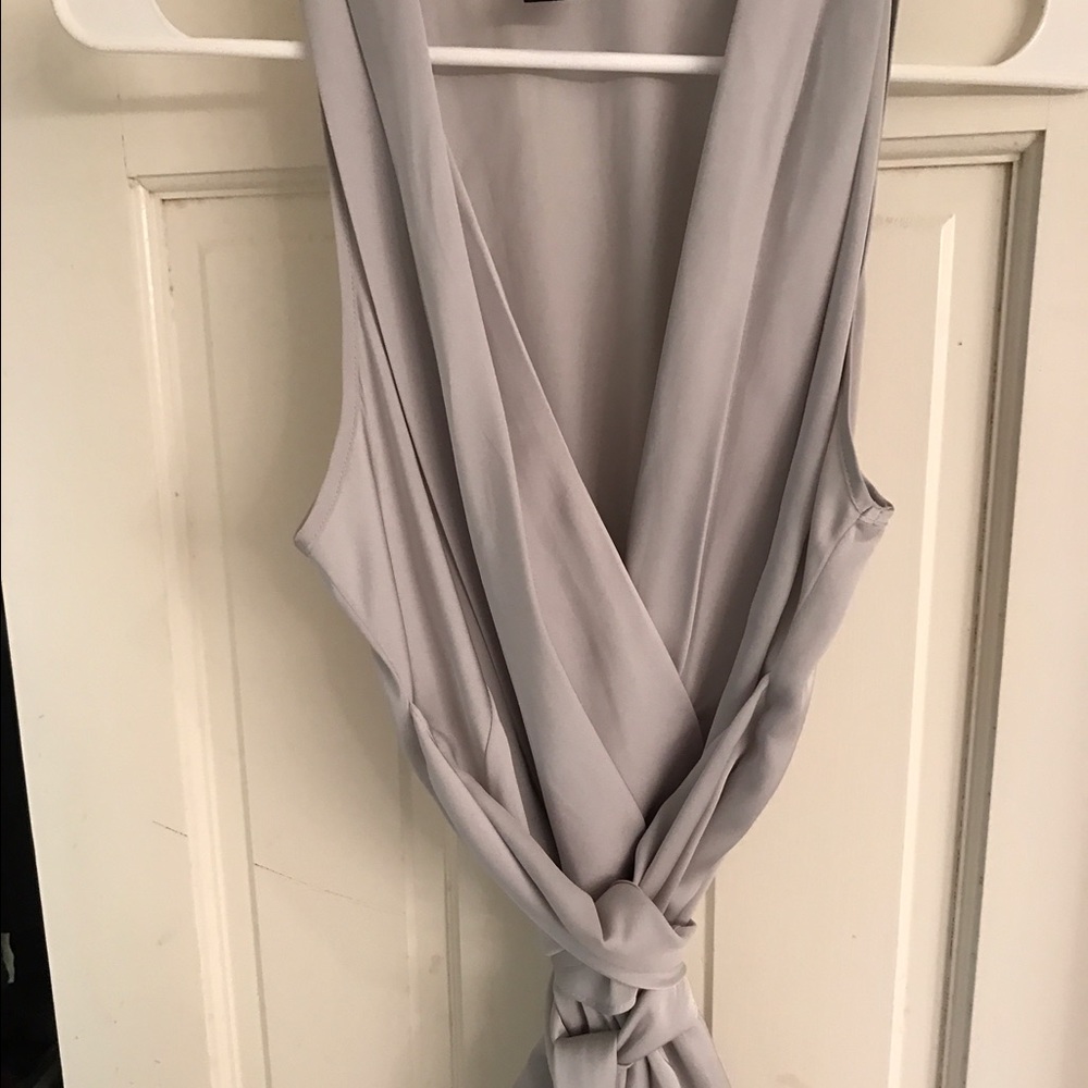 Beautiful sleeveless Ann Taylor top worn once