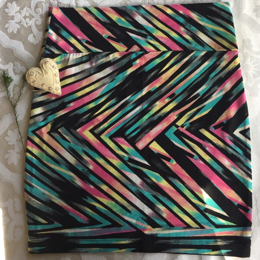 Chevron multi-colored bodycon skirt