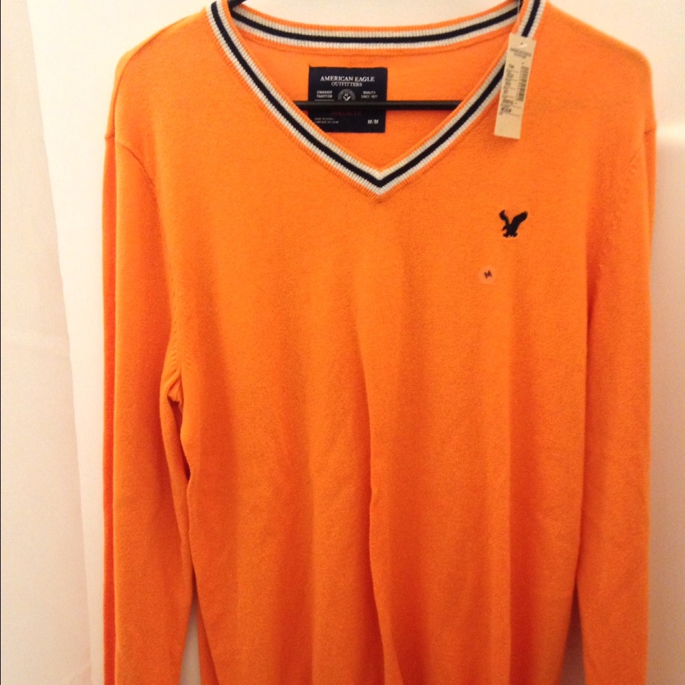 AE sweater Athletic Fit