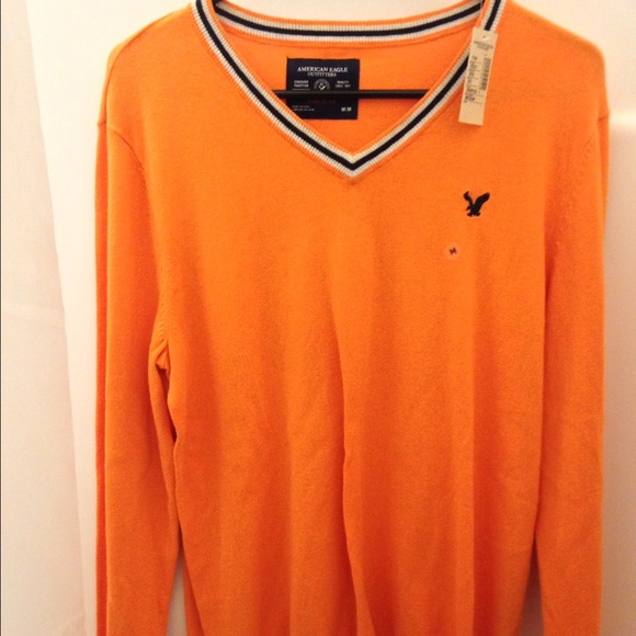 AE sweater Athletic Fit - Picture 3 of 3