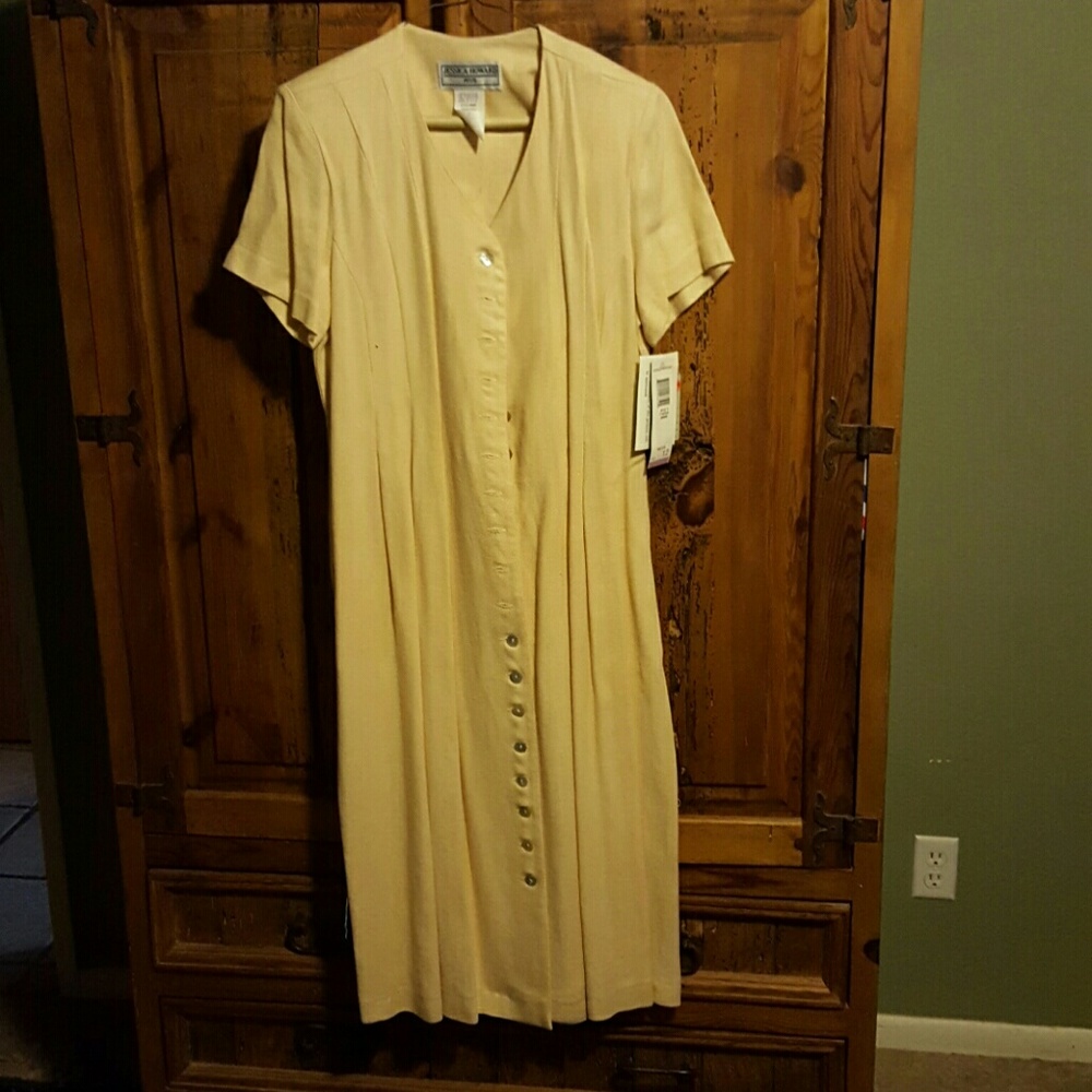 Yellow dress button up