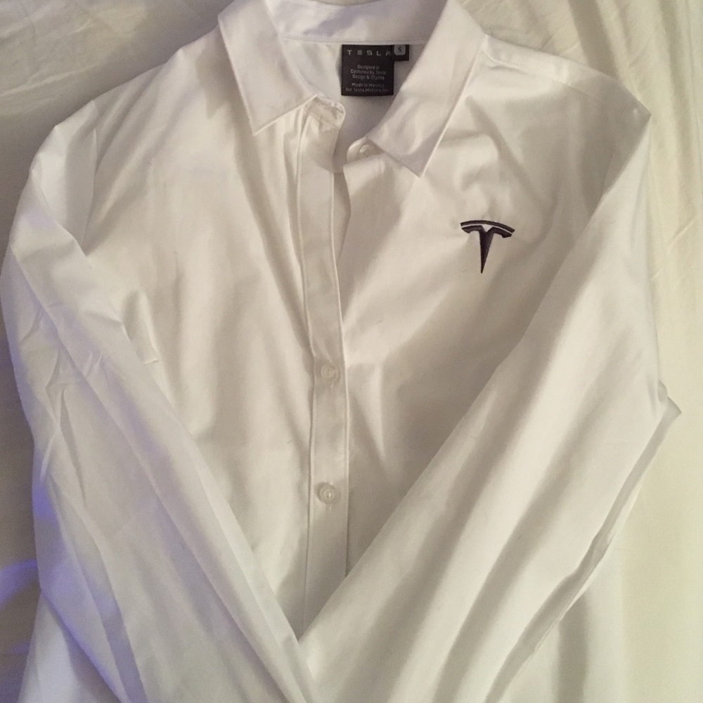 Female Tesla long sleeve button down