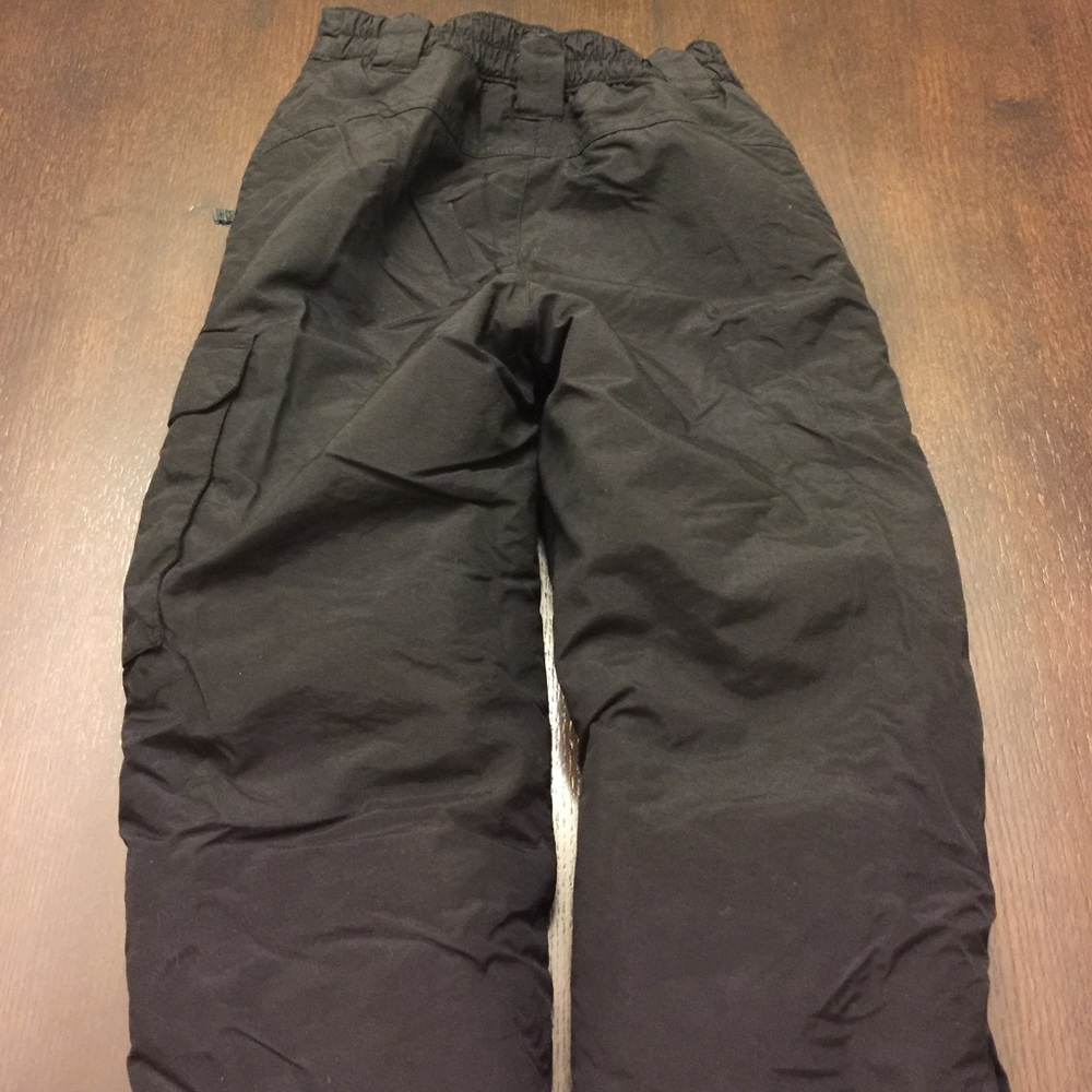 Snow pants !!! Size 4/5 toddlers