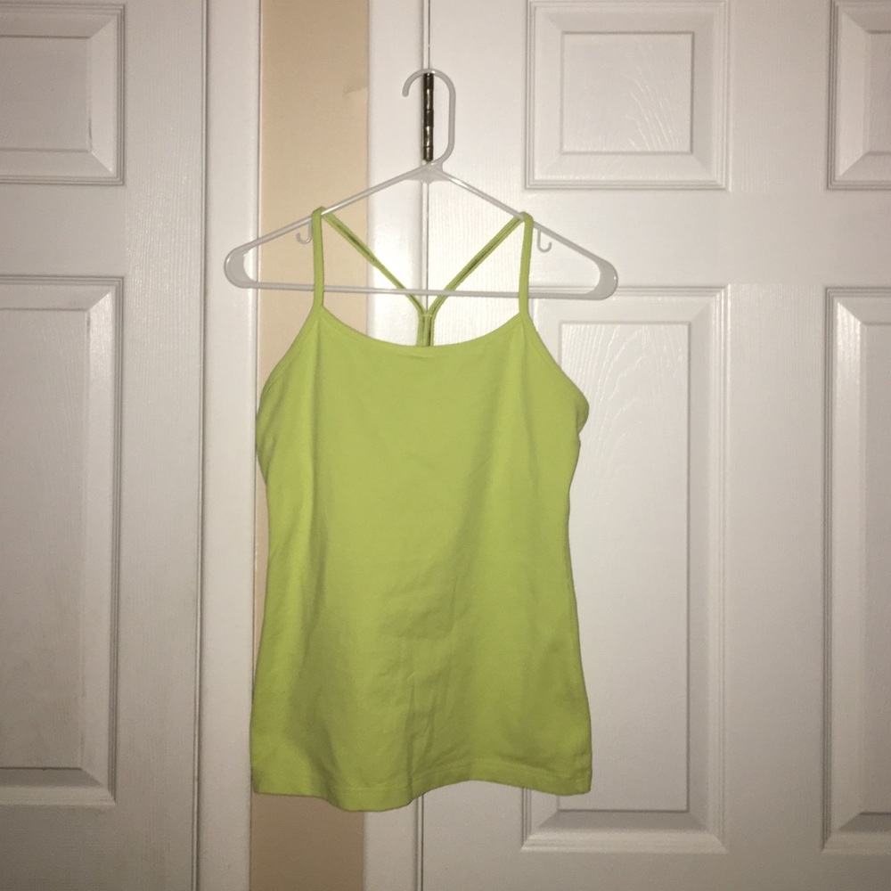 Lululemon tank.