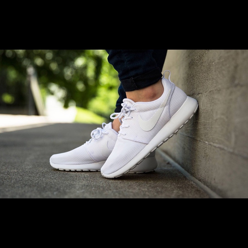 White Nike Roshes