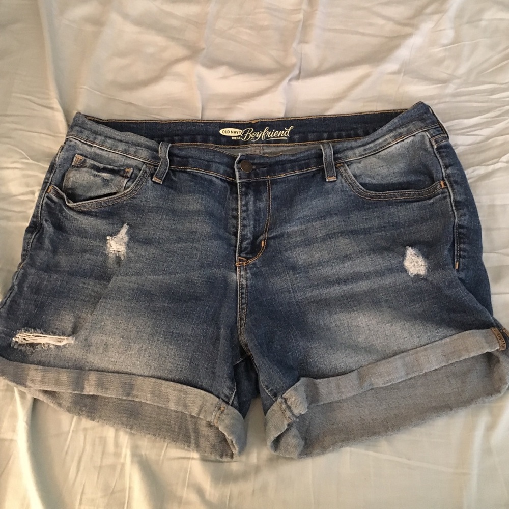 Old Navy Boyfriend Jean Shorts