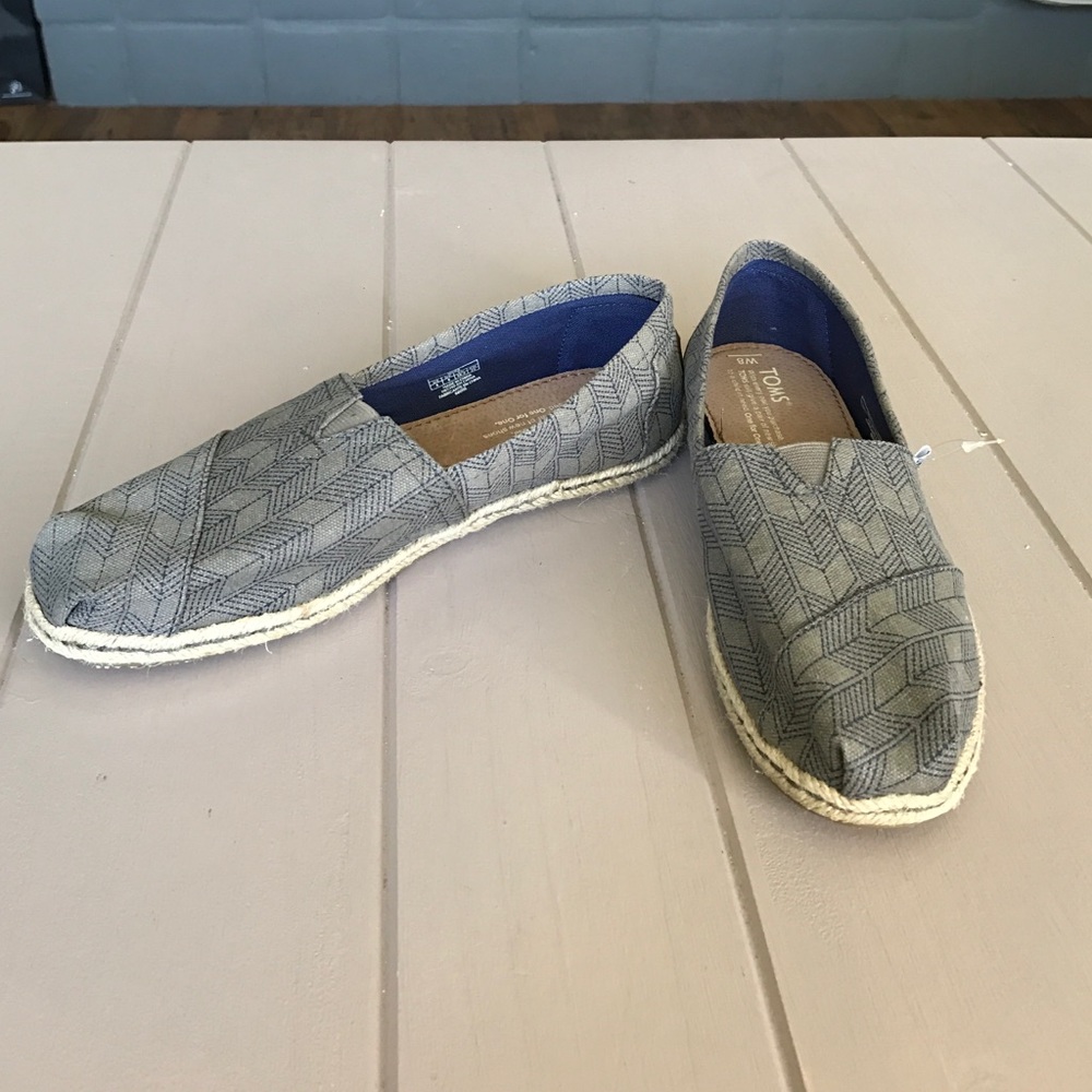 Toms