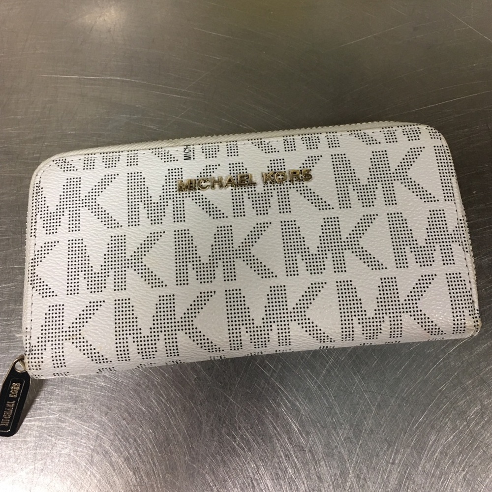 MK wallet