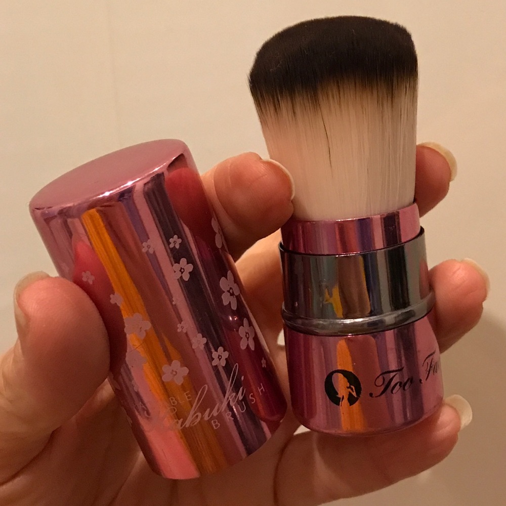 NEW Too Faced Kabuki Brush