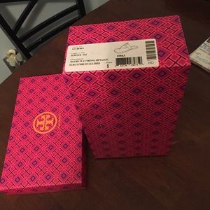 Tory Burch-Moore Flat Thong-Metallic