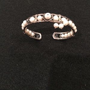 Sterling silver and pearl bracelet