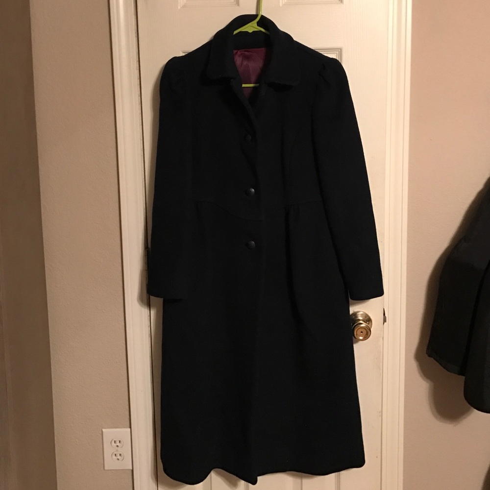 Beautiful vintage duster coat