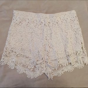 White/Cream Lace Crochet Shorts
