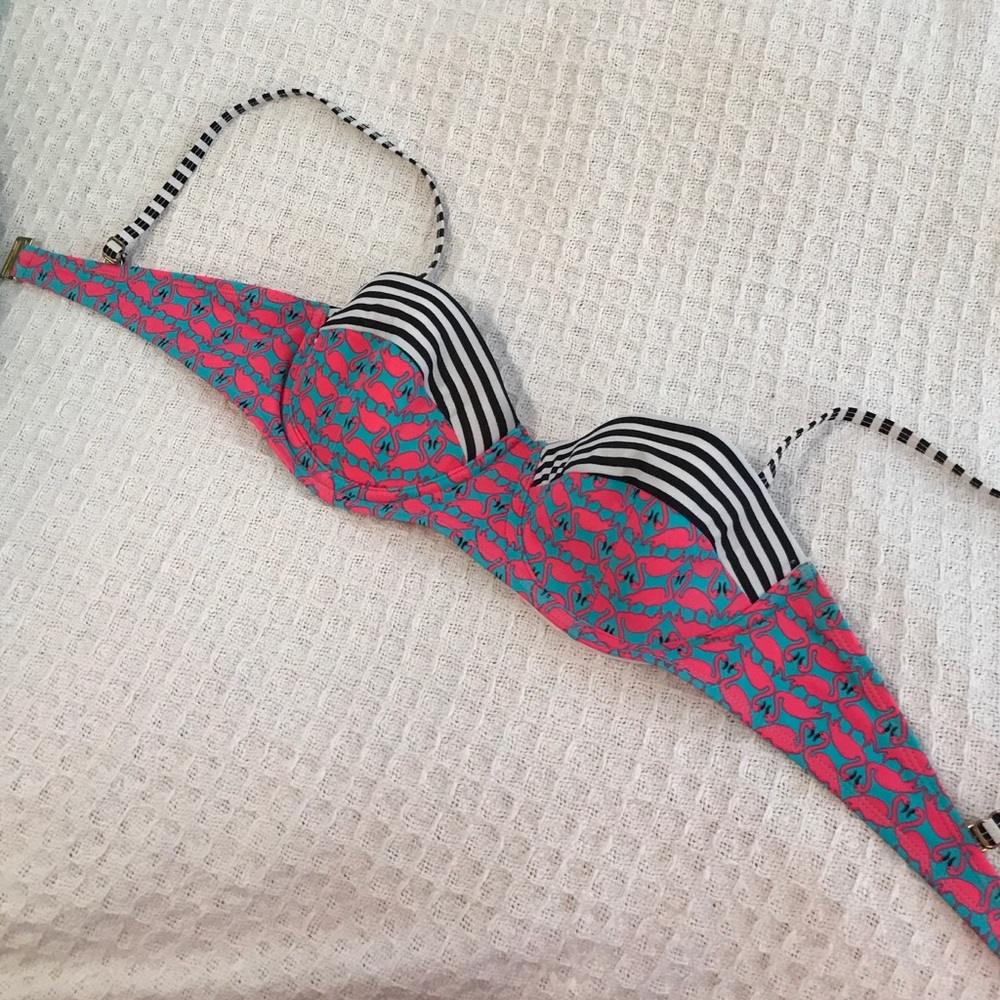Flamingo bikini top👙