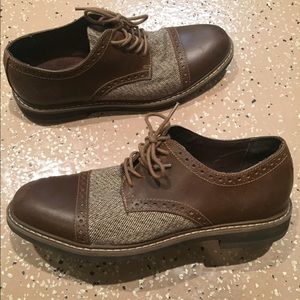 Dress shoe men's size 8.5  G.H. BASS & CO