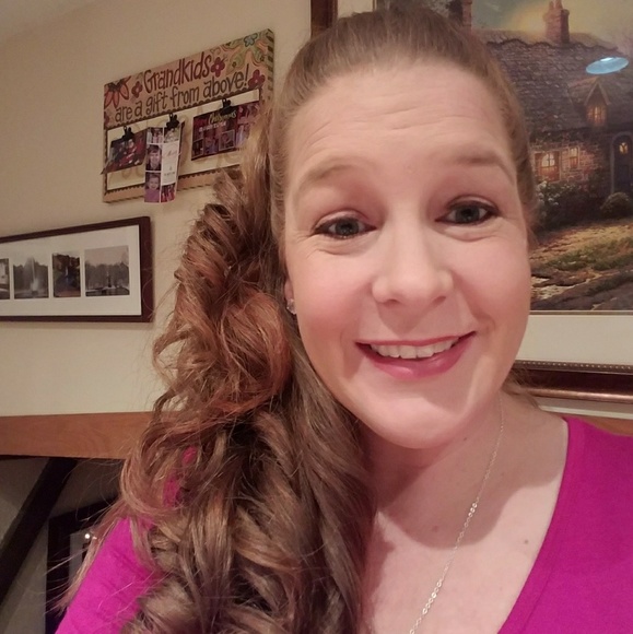 Meet your Posher, Missy - Picture 2 of 2