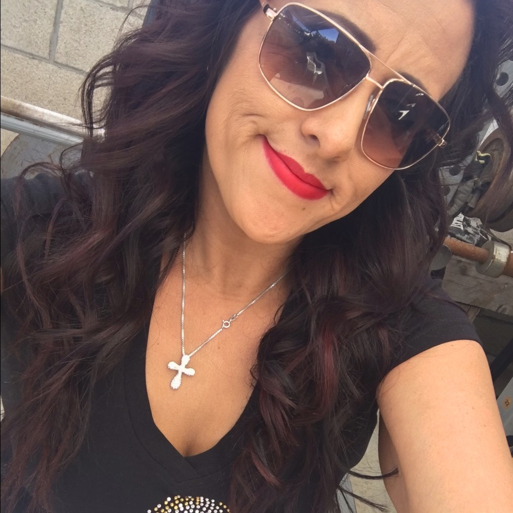 Meet your Posher, Michele
