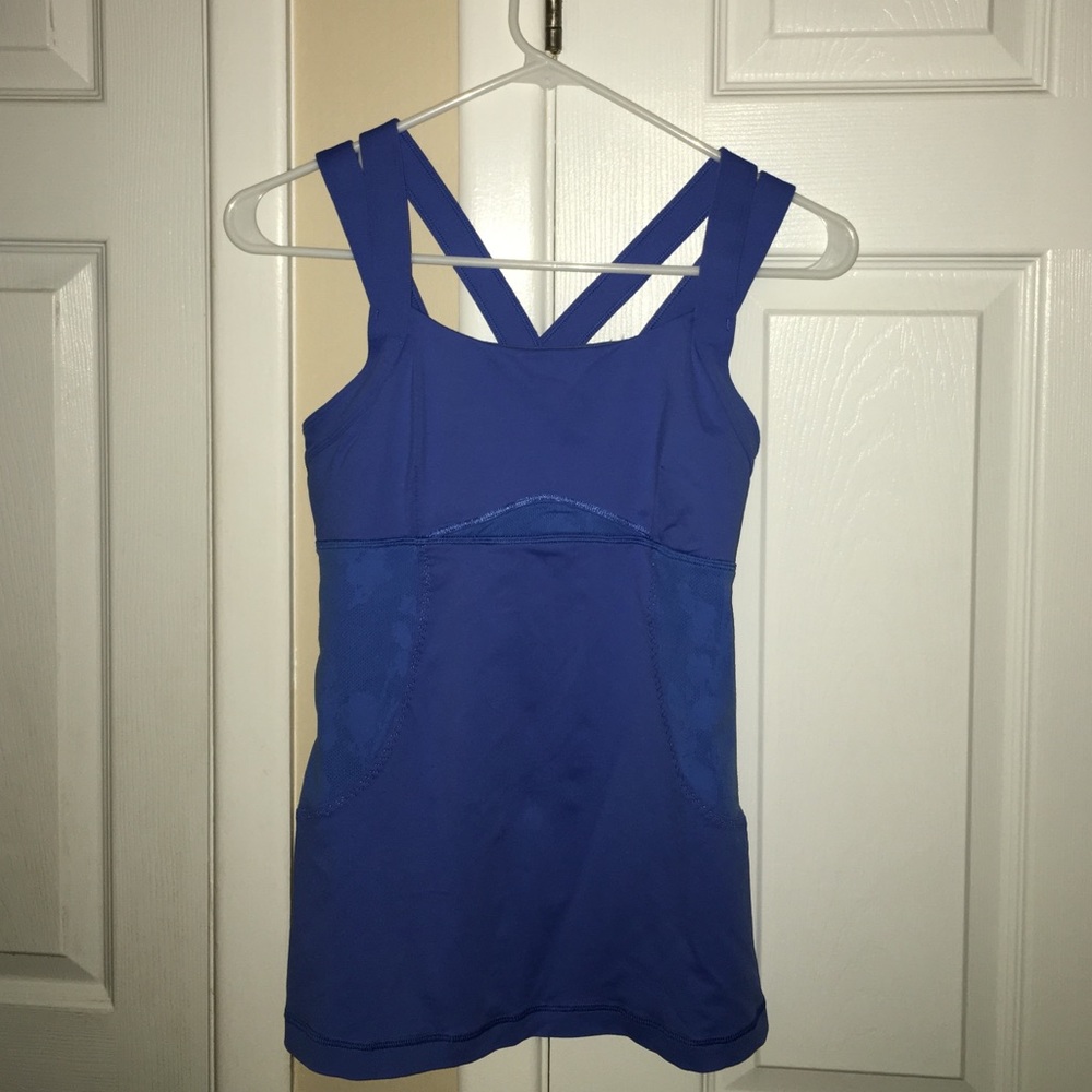 Lululemon tank