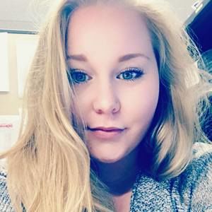 Meet your Posher, Rebecca