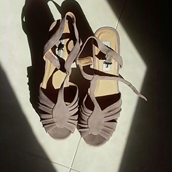 NWOB Steve Madden Wedges - Picture 4 of 4