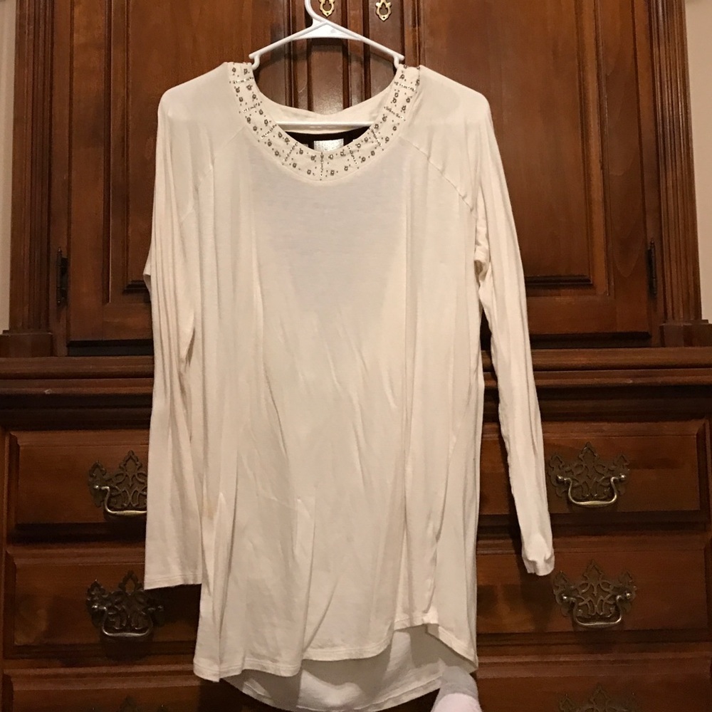 Victori's secret long sleeve shirt!
