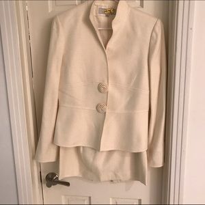 Beautiful off white suit