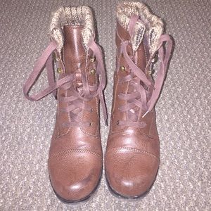 Unr8ed lace up boots