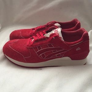 Brand new Men's ASICS Tiger
