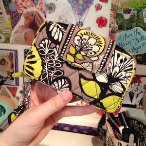 vera bradley wristlet💗