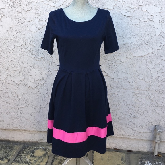 Forever 21 Dresses & Skirts - Forever 21 A Line Pleated Dress - M