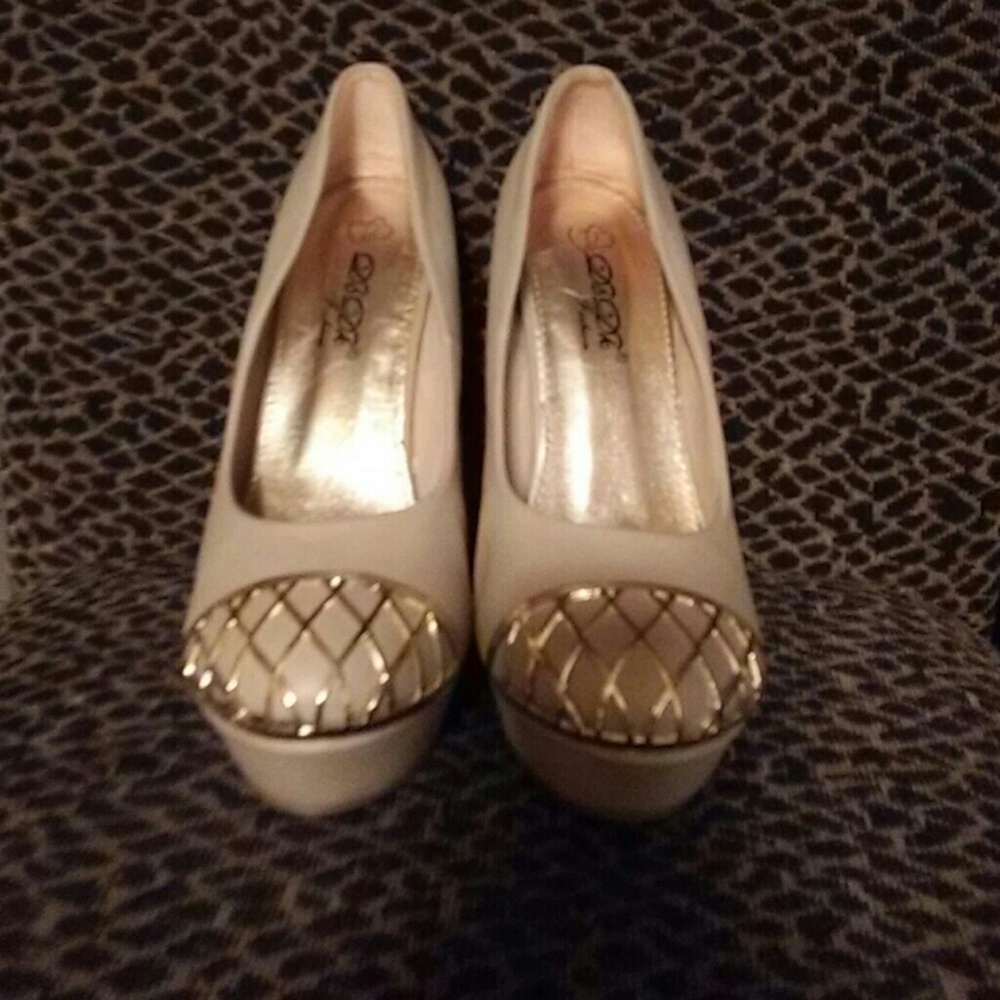 Gold & Bone Wedges