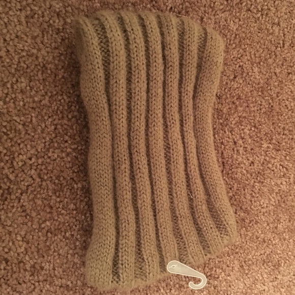 Maurice's NWT Tan Winter Headband! - Picture 3 of 4