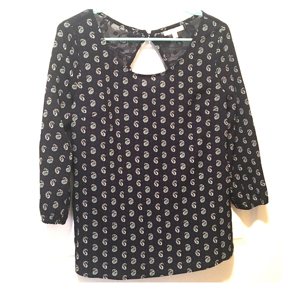 Skies are blue stitch fix top!