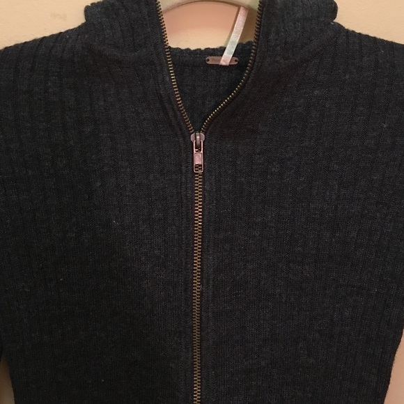 Free People Gray Sweater - Picture 2 of 2