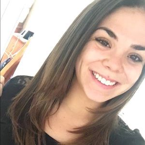 Meet your Posher, Jacqueline