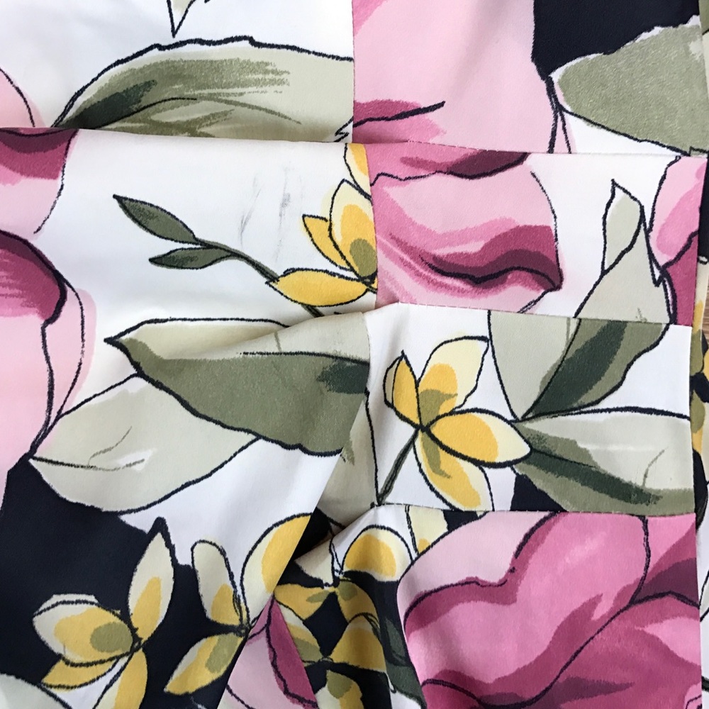 Karen Millen summery floral dress - Picture 2 of 4