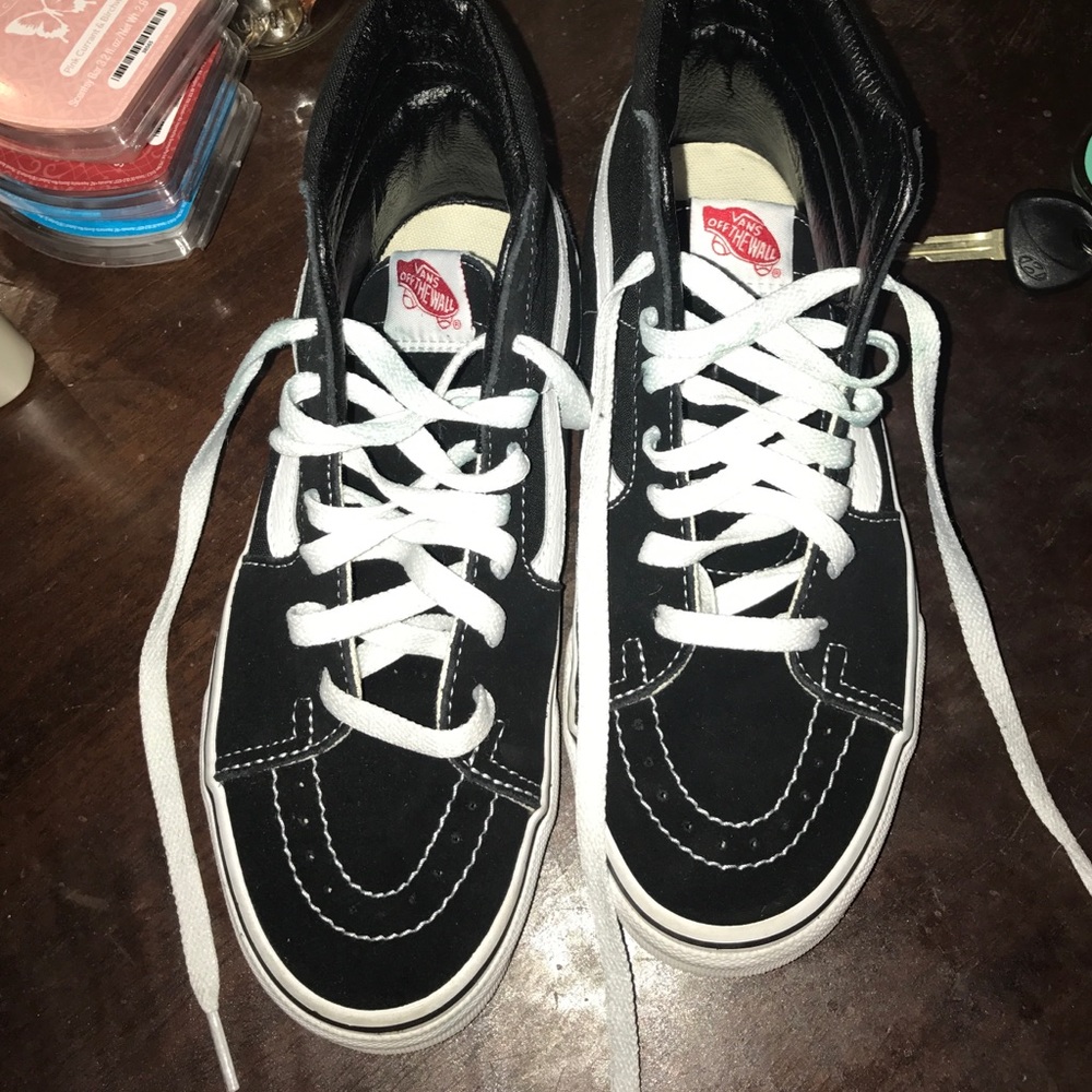 Black Vans