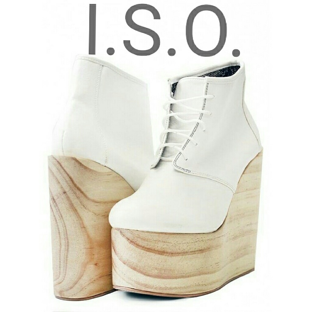 Deandri White Olga