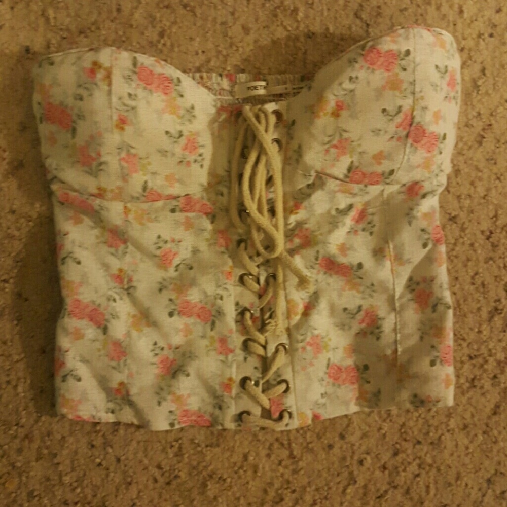 Crop sweet heart shirt