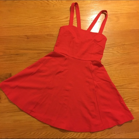 ❤️H&M Skater Dress - Picture 3 of 6