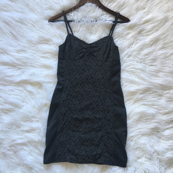 nwot ✨️ ae bodycon dress - Picture 2 of 4