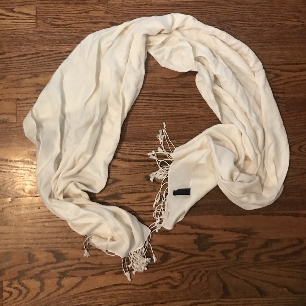 🦄Cream Scarf