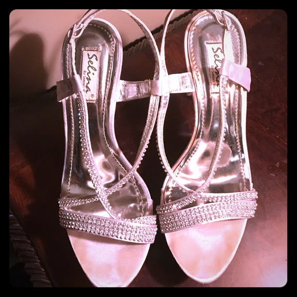 Shoes - Silver platform heels