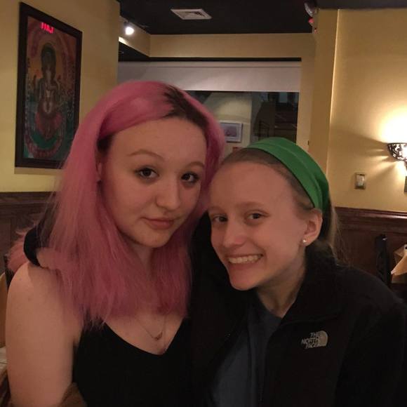 Meet your Posher, Sabrina - Picture 1 of 1