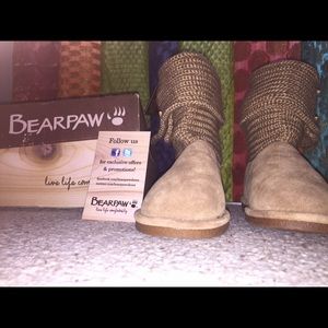 NEW BEARPAW BOOTS