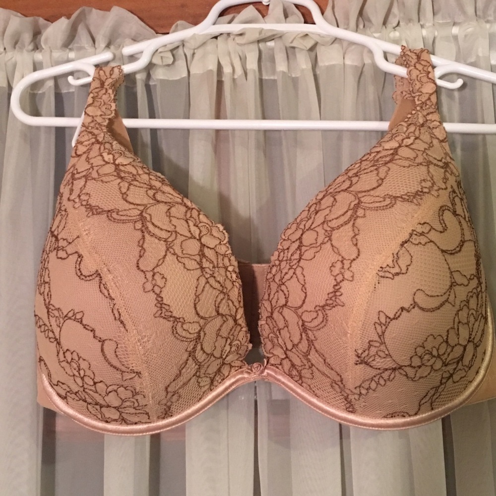 42DDD Cacique plunge bra