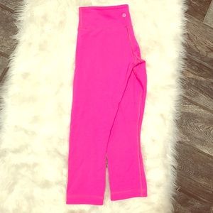 Reversible Black and Pink Lululemon capris