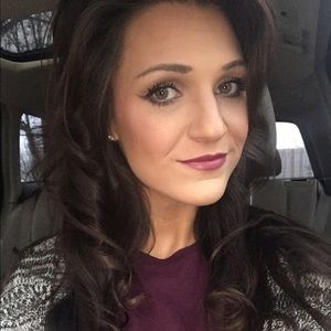 Meet your Posher, Renea